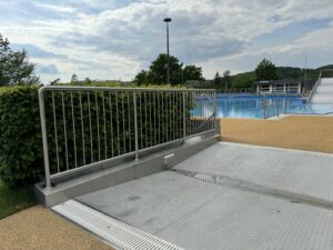 Handlauf Durchschreitebecken Panoramabad Engelskirchen